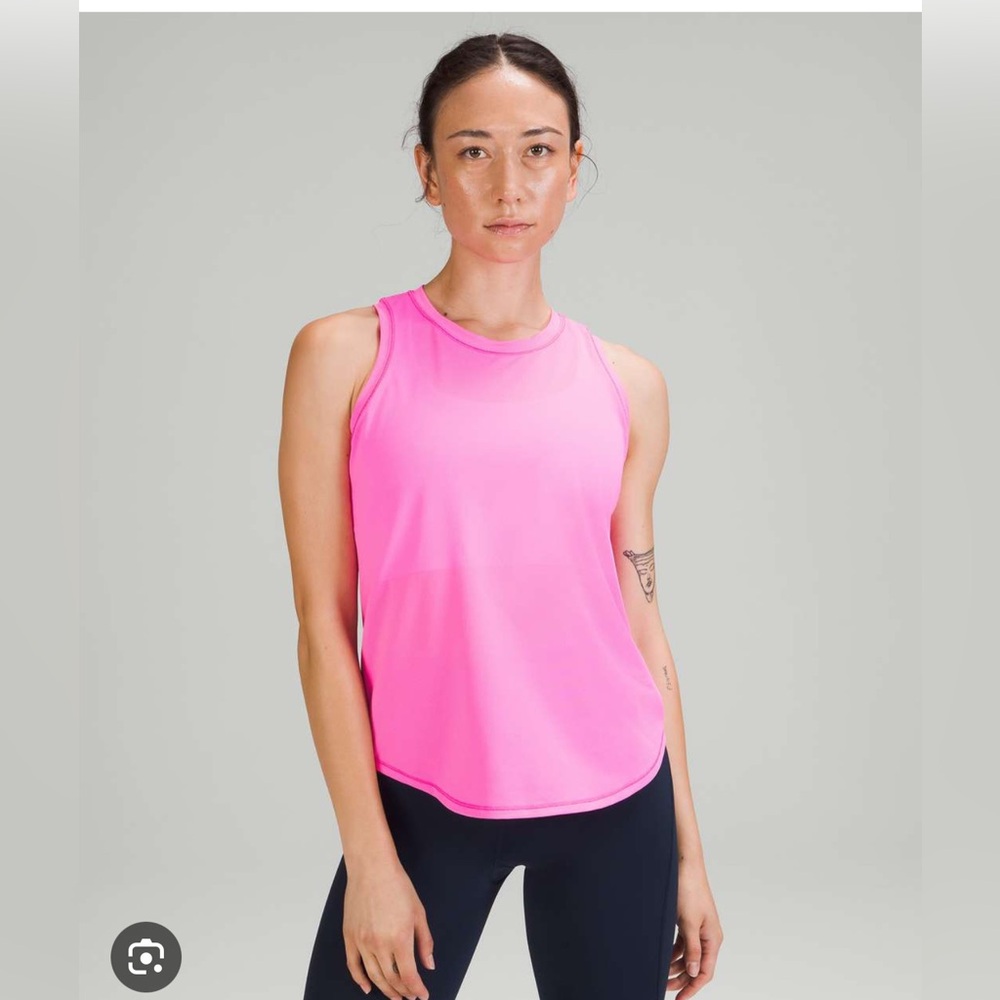 Lululemon Women's high neck and train tank in Pow Pink